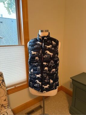 Ariat Womens Navy Horse-Print Puffer Vest